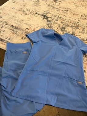 Women’s Figs Scrubs Set
